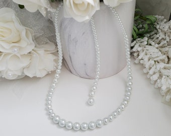 Gradual Size Pearl Necklace With 6 inch Backdrop, Bride Jewelry, Bridesmaid Gift, Bridal Party Present, Backdrop Necklace, Pearl Necklace
