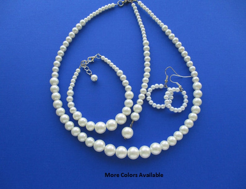 Bridal Party Jewelry Gift Set Bride White Pearl Jewelry Set with a 5 inch Backdrop Bride Gift Maid of Honor Gift Bridesmaid Gift