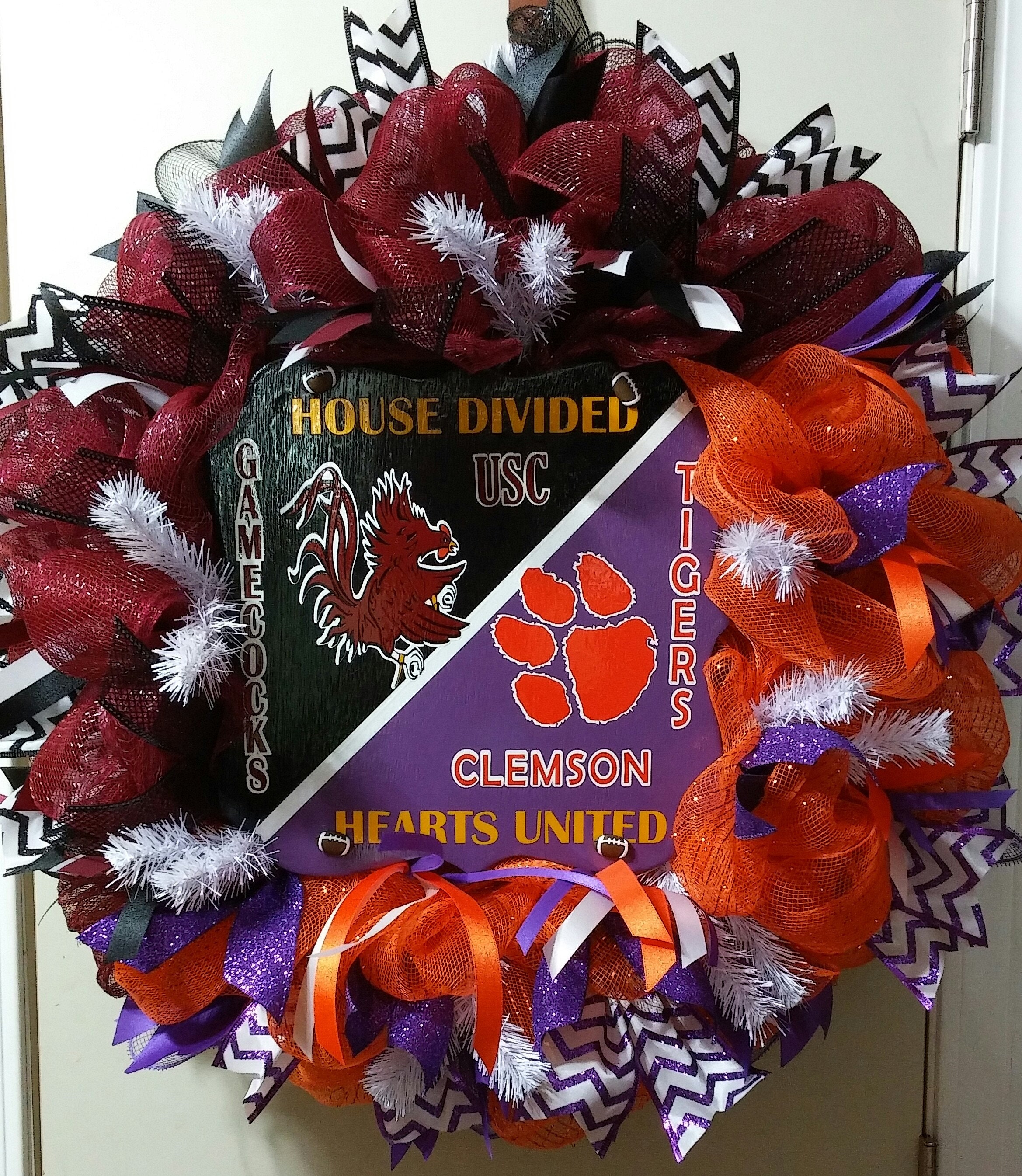 K1. House Divided Wreaths