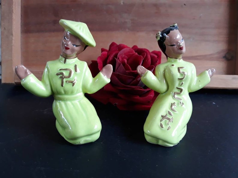 Vintage Salt and Pepper Shakers Figures Figural image 0