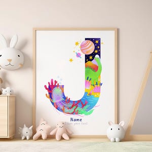 Ilustración personalizada DIGITAL letra J habitación infantil archivo de letras nombre niños nombre bebé regalo recién nacido iniciales medusas dinosaurios mar cosmos