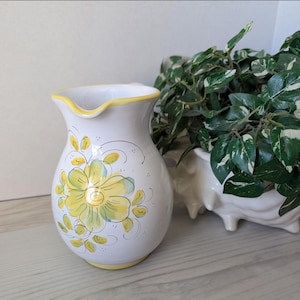 Handpainted Peccetti Deruta Pitcher Made in Italy