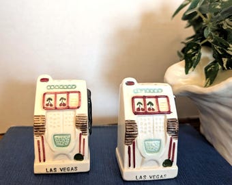 Vintage Las Vegas Slot Machine Salt And Pepper Shakers