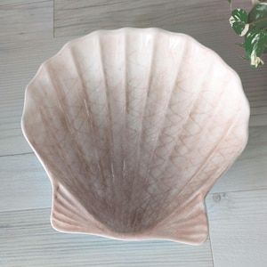 Vintage Large Scallop , Seashell Shaped Trinket Dish