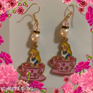 Alice In Wonderland Dangle Earrings, Disney Jewellery, Disney Vacation Earrings, Disneyworld