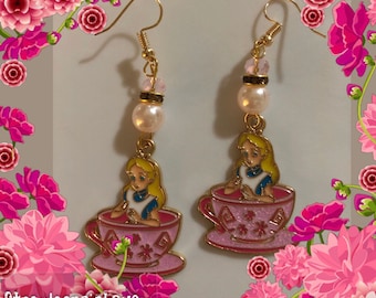 Alice In Wonderland Dangle Earrings, Disney Jewellery, Disney Vacation Earrings, Disneyworld