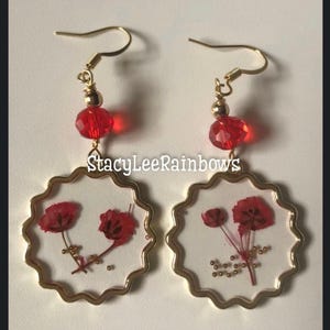 Dried Pressed Red Flowers with mini Glass Pearls Resin Earrings, Gifts for Her, Womens Jewelry, Resin Earrings, Pressed Flower Earrings