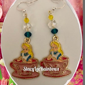 Alice In Wonderland Dangle Earrings, Disney Jewellery, Disney Vacation Earrings, Disney World, Disneyland Vacation, Gift For Her, Disney