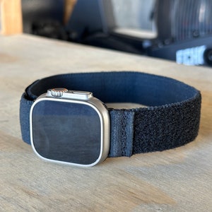 Apple Watch Gym Sport Armband Self Adjustable - all watch models available