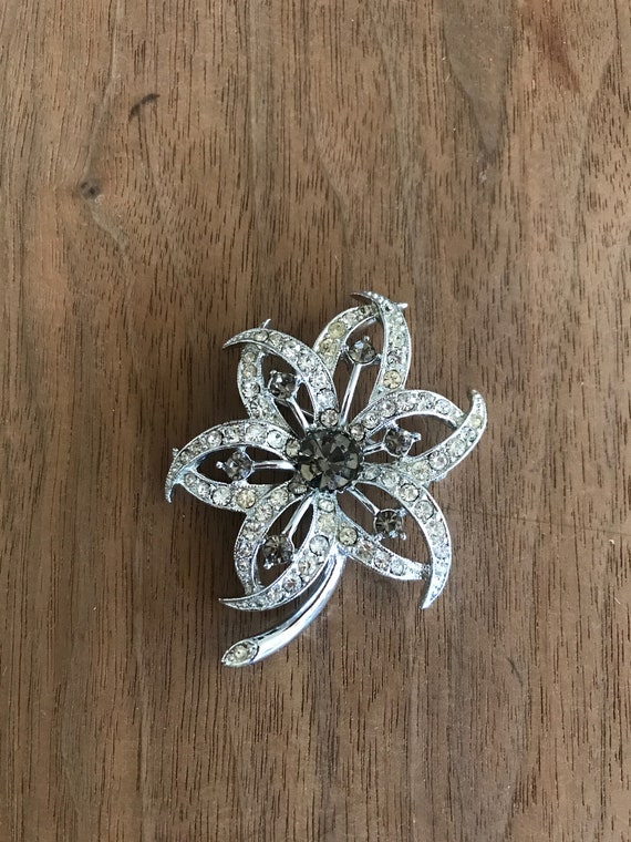 Sarah Coventry Flower Brooch, Antique Silver Broo… - image 7