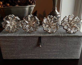 Clear Floral Napkin Rings, gold rimmed floral napkin rings, flower napkin rings set of 4, floral holiday table decor, hostess thank you gift