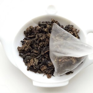Mountain Oolong Tea (Ti Kwan Yin) in Pyramid Sachets (2 Tins)