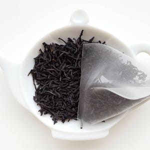 Mango Ceylon Black Tea in Pyramid Sachets (2 Tins)