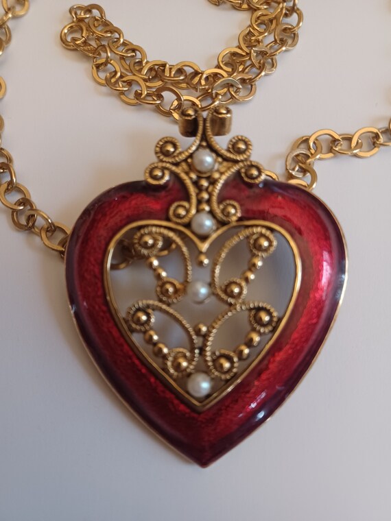 Avon heart pendant/necklace