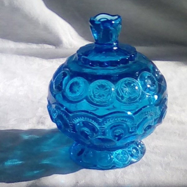 L E Smith Moon & Stars colonial blue candy dish/lid