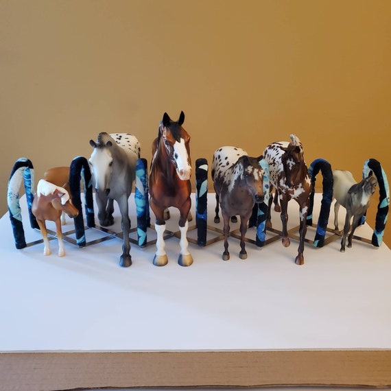 Collapsible Show Stalls for Model Horses, Breyer and Stone Traditional and Classic Size