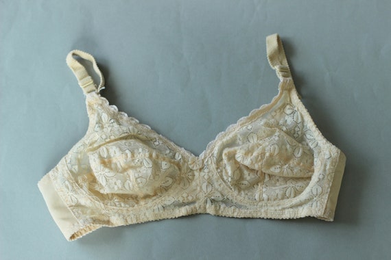 Vintage Nude Lace Bra. Retro Lingerie Bralette, Ladies Pinup Intimates,  Sexy Old School Bra Size 75C, 80's Underwear, Sheer Wireless Bra -   Canada