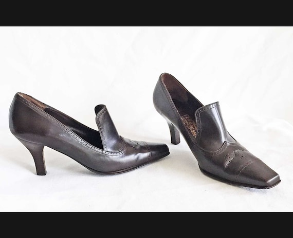 Vintage Salvatore Ferragamo Pilgrim Pumps Loafers
