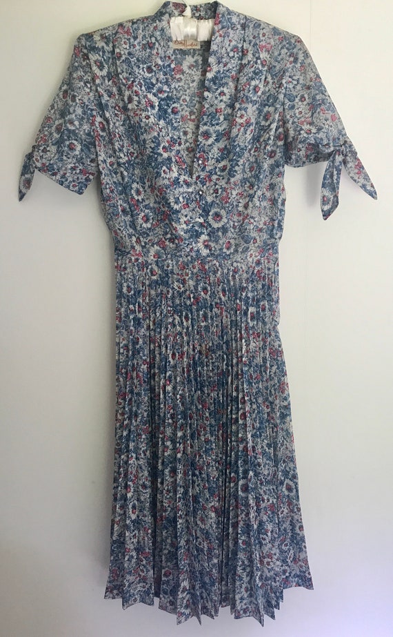 Gorgeous 50's Floral Gauze Dress