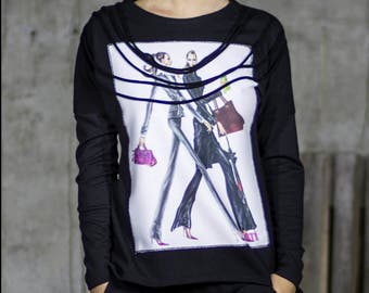 Black sweatshirt with print | Jumper with trendy women print | Crew neck and hanging threads sweatshirt by Silvia Monetti