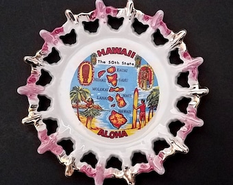 Vintage HAWAII Souvenir Plate, Cutout Rim, Gold Pink Trim, Porcelain Wall Decor, Home Decor, Collectable Souvenir Decor, Gift, Hawaii State