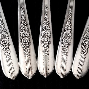 1939 ROYAL ROSE Silver Plate Flatware, Individual & Serving, Vintage Floral Silverware, Kitchen Dining, Home  Decor, Entertainment, Jewelry