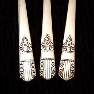 1938 HARMONY Silverplate Flatware, Vintage Rogers Silverware, Floral Place & Serving, Replacements, Kitchen Dining Home Decor, Jewelry Craft