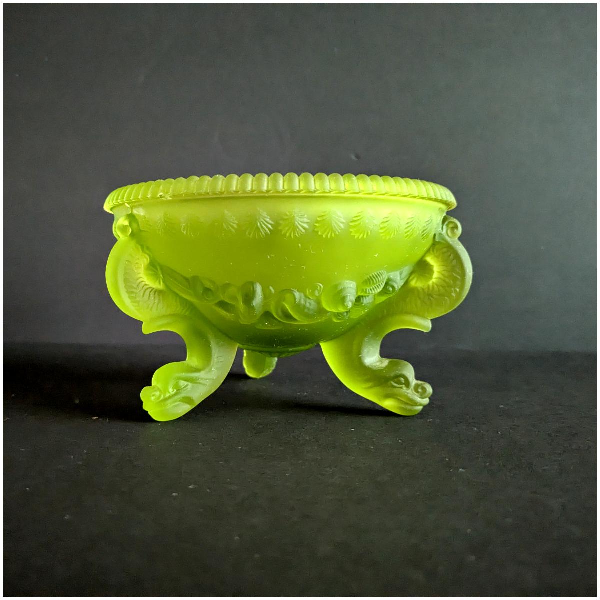 ガラス細工　キャンディディッシュボウル　WESTMORELAND GLASS ガラス細工 キャンディディッシュボウル WESTMORELAND GLASS