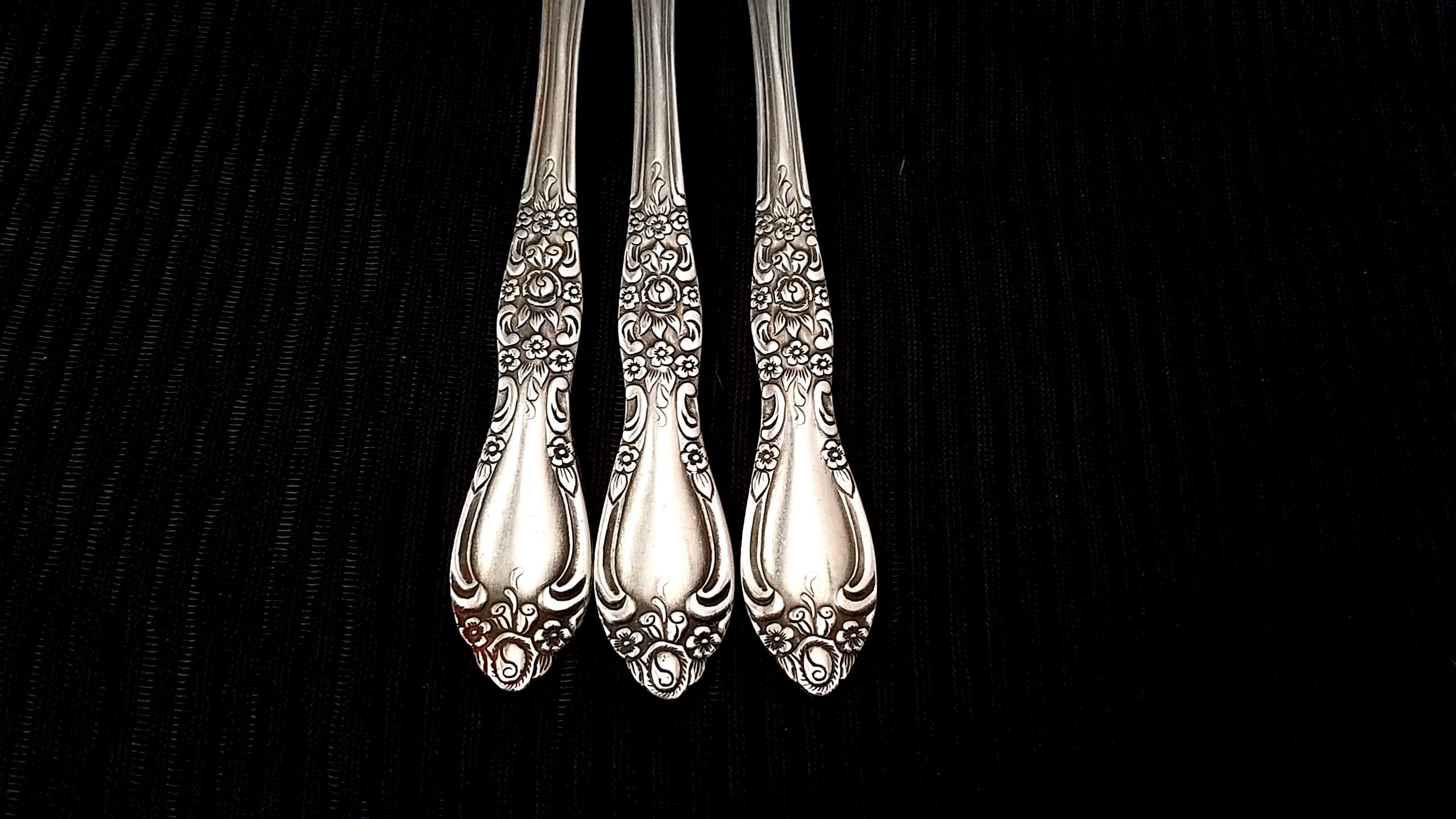 Northland Carolina Banbury Flatware, Vintage Oneida Floral Stainless