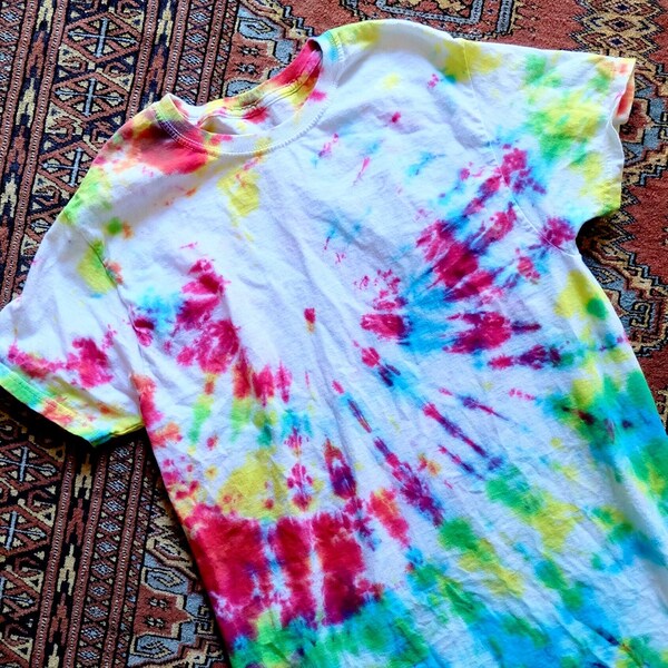 retro high tie dye