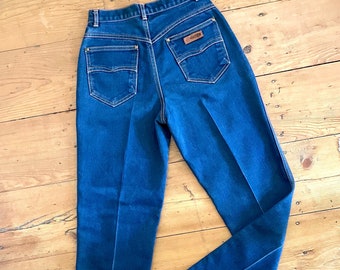 Vaqueros Gitano vintage de los años 80 con silueta de tiro alto + costuras en contraste + diseño de 5 bolsillos