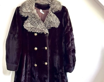 Vintage Faux Fur Coat in Velvety Black With Double Breasted Styling