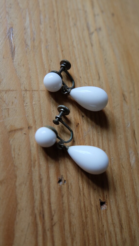 Vintage Earrings | Milk Glass Clip-On Earring | 1… - image 1