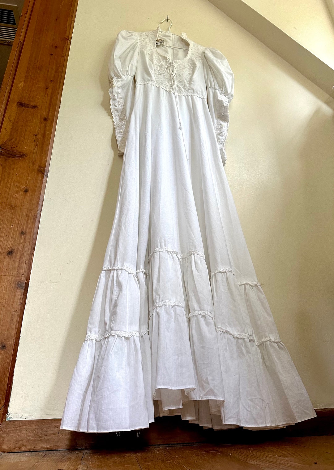 Wedding Venue Ventura's Bridal Fashions Buy Vintage Gunne Sax