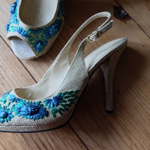 Vintage Ralph Lauren Raffia Heels: Bejeweled Floral Peep Toe, Size 7.5