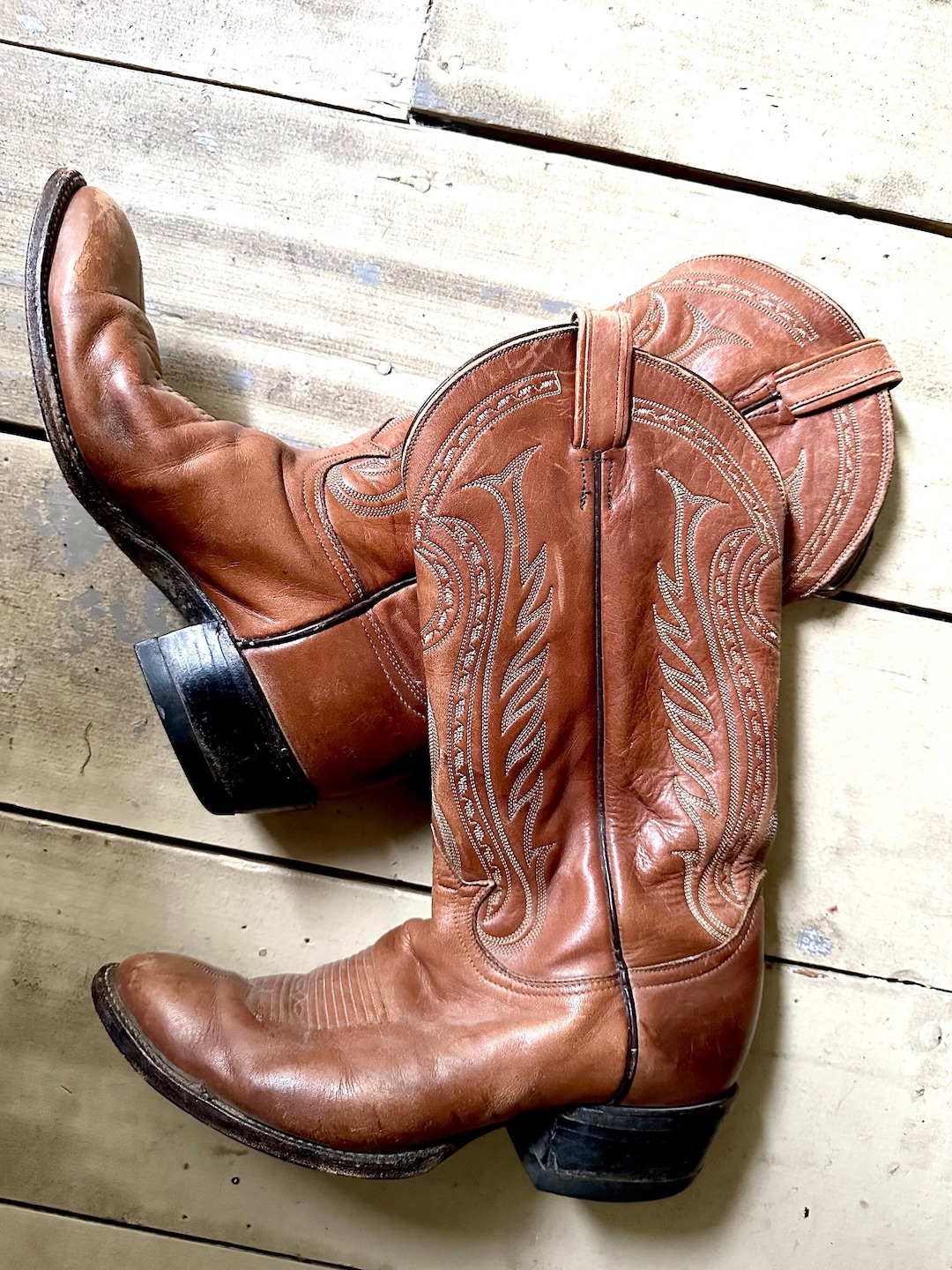 靴 90s-00s TonyLama western boots us8 1/2 Vintage Cowboy Boots by Tony Lama in Perfectly Distressed Brown