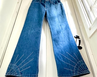 Vintage Wrangler Jeans With Sunburst Stitching + Boot Cut Silhouette