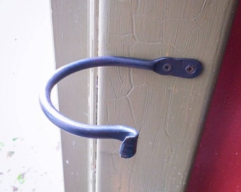 Curtain Holdback Hooks, Scrolling