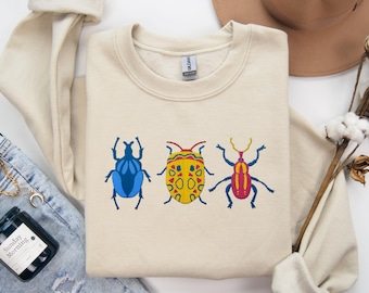 Embroidered Bug Top Colorful Insect Sweater for Entomology Students Beetle Sweatshirt Biology Teacher Creepy Crawlers Pullover