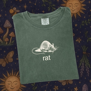 Camiseta vintage de rata, estilo Dark Academia, divertida, con estampado minimalista de animales, ideal para amantes de los roedores. imagen 1