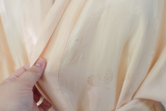 Vintage 1960’s Blush Silk Robe Dressing Gown Kimo… - image 5