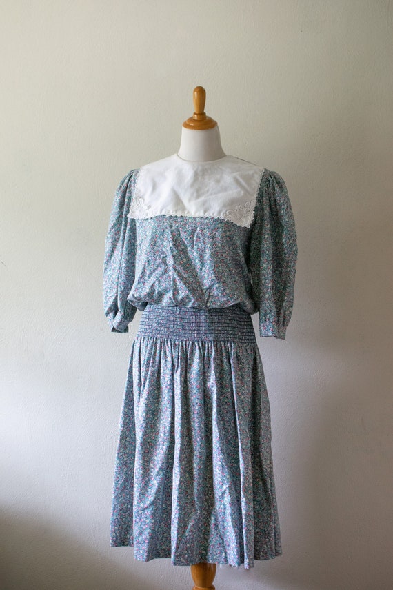 Vintage 1980’s Bibbed Spring Tulip Dress Cottage C