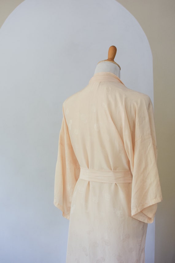 Vintage 1960’s Blush Silk Robe Dressing Gown Kimo… - image 6
