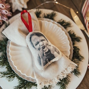 Nom de lieu de table de Noël PERSONNALISÉ, ornement photo personnalisé pour carte de Thanksgiving
