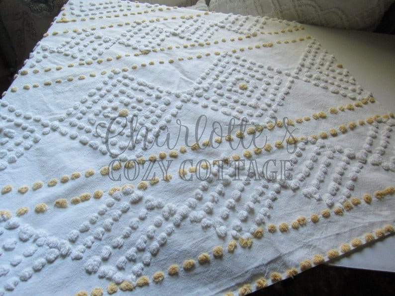 Country Prim Handtufted Harvest Yellow /& White Vintage Chenille Bedspread Fabric Piece