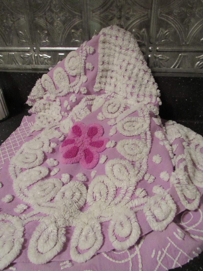 Frosted Lilac Cupcakes Vintage Cotton Chenille Bedspread Craft Fabric Piece 24x26