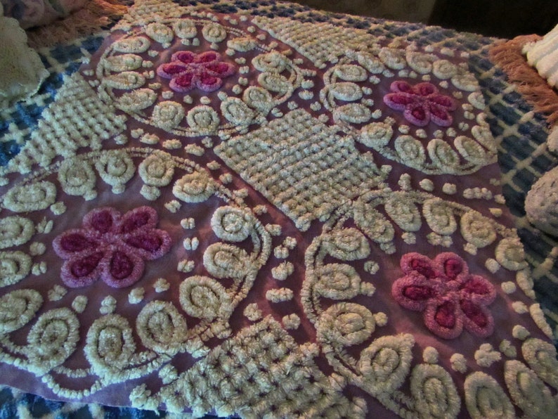 Frosted Lilac Cupcakes Vintage Cotton Chenille Bedspread Craft Fabric Piece 24x26