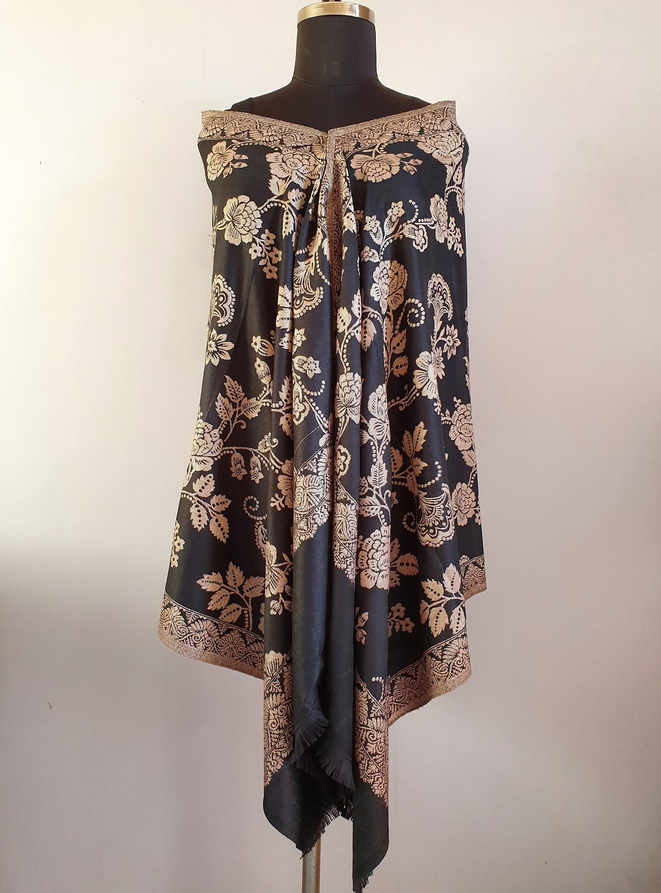 小物 24AW ARTS&SCIENCE / Trio color shawl S Trio color shawl S – ARTS&SCIENCE ONLINE SELLER intl.