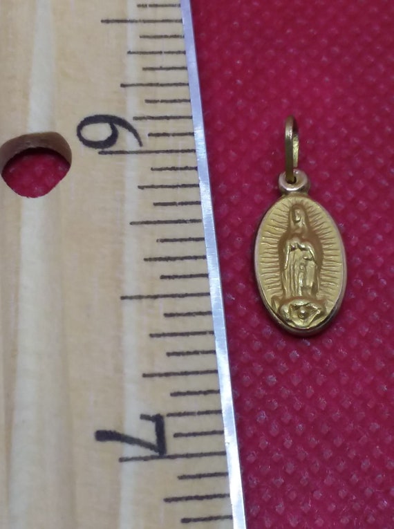 Our Lady of Guadalupe 10k gold plated pendant, Rel