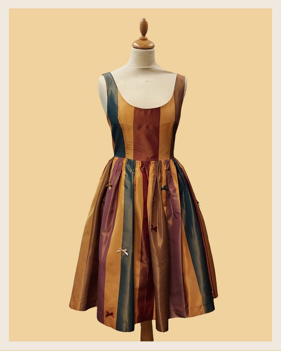 50s vintage-style summer dress. Sleeveless, pin-u… - image 2